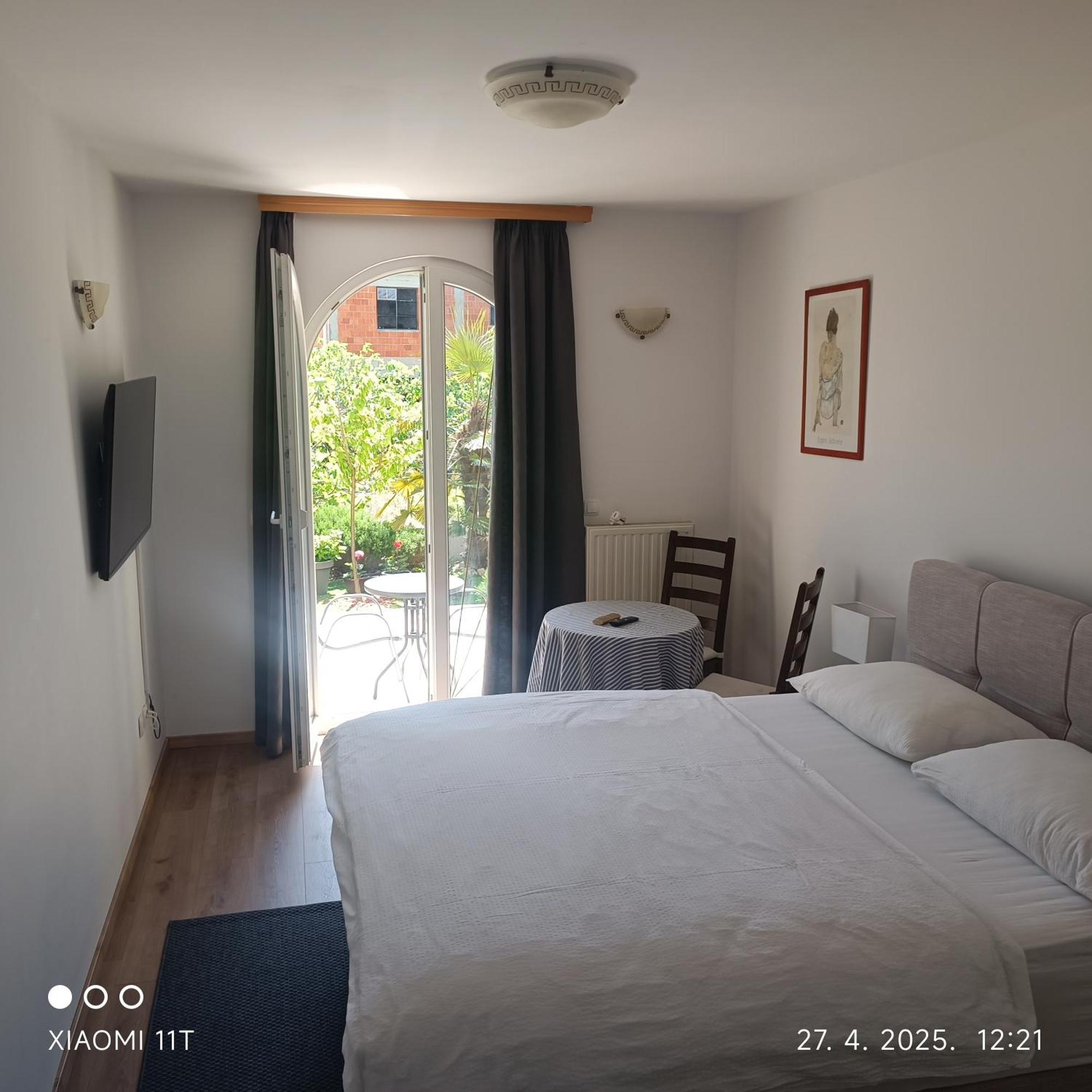 Marko Rooms Krk Town Oda fotoğraf